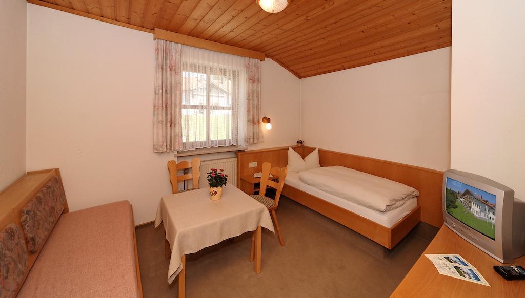 Landhaus Maria Bed&Breakfast Hotel Regen Exterior photo